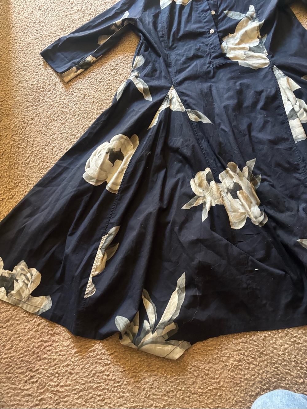 Alembika RENEE ASYMMETRICAL SHIRTDRESS, ROSES Size 2 - Picture 3 of 9